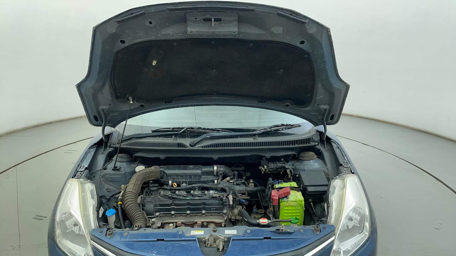 Used 2018 Maruti Suzuki Baleno Zeta 1.2 Petrol Manual engine ENGINE & BONNET OPEN FRONT VIEW