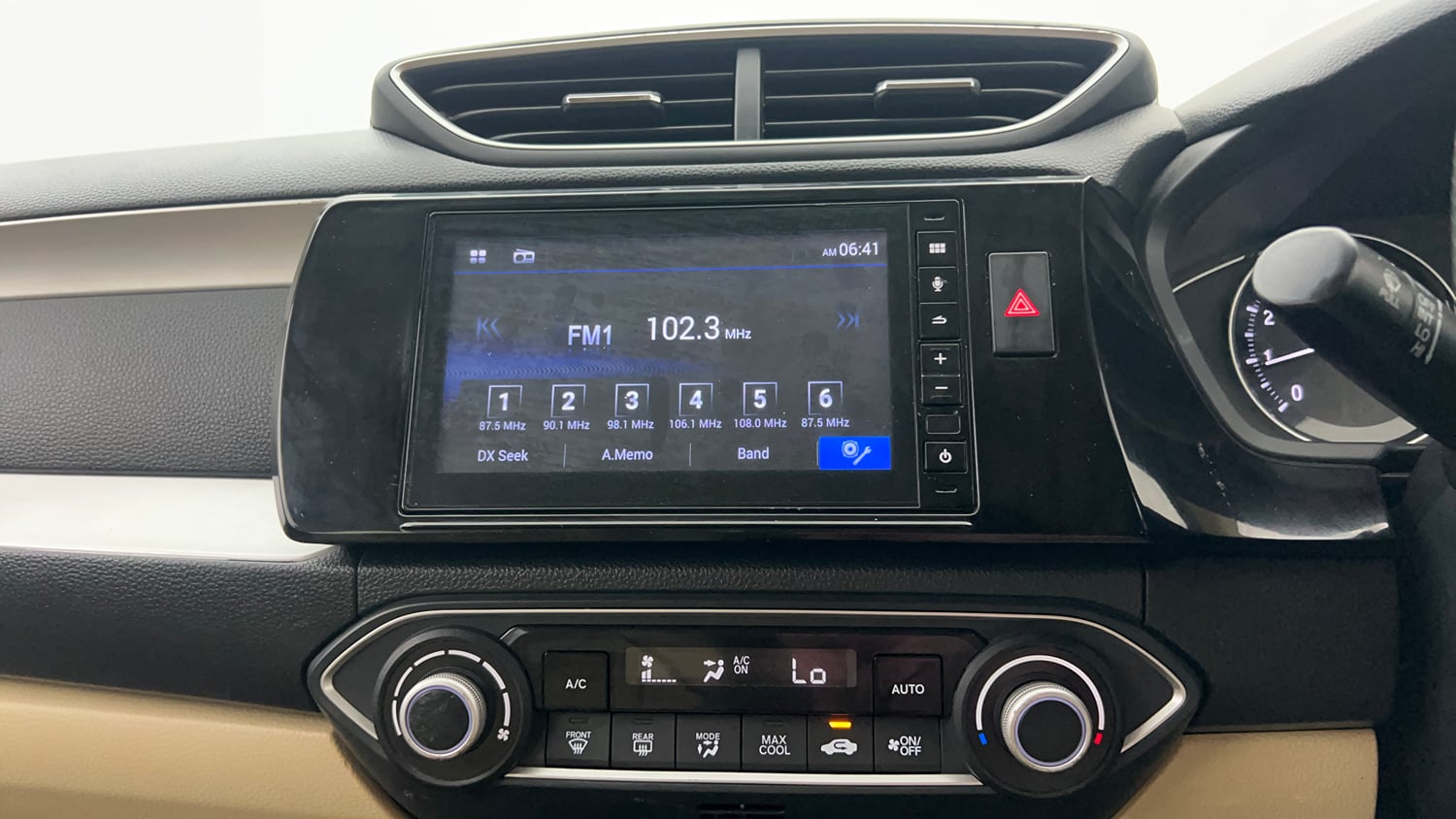 Used 2025 honda Amaze 2nd Generation VX 1.2 Petrol MT Petrol Manual interior MUSIC SYSTEM & AC CONTROL VIEW