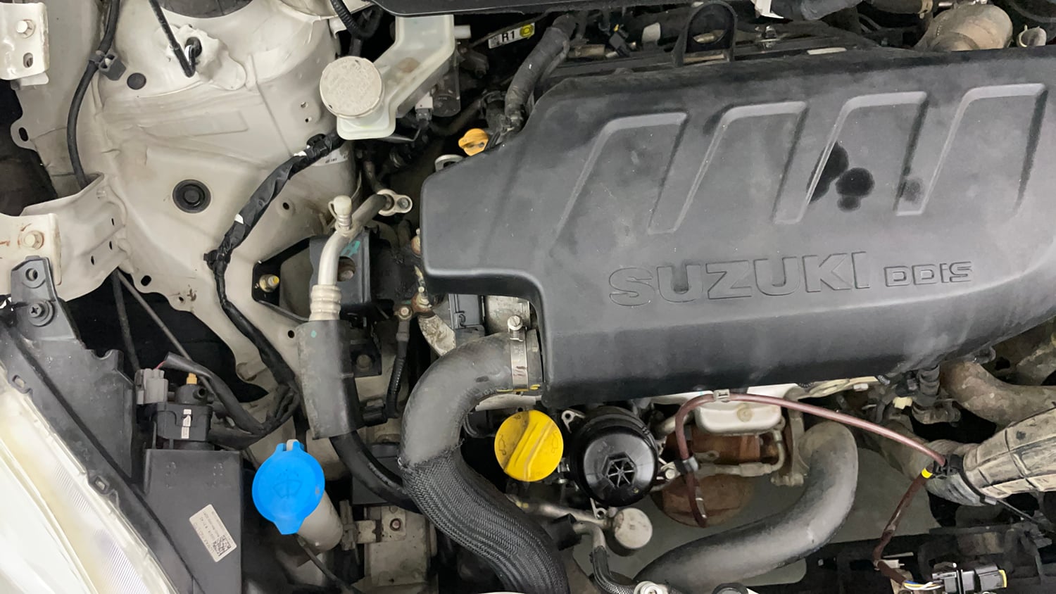 Used 2018 Maruti Suzuki Dzire VDi AMT Diesel Automatic engine ENGINE RIGHT SIDE VIEW