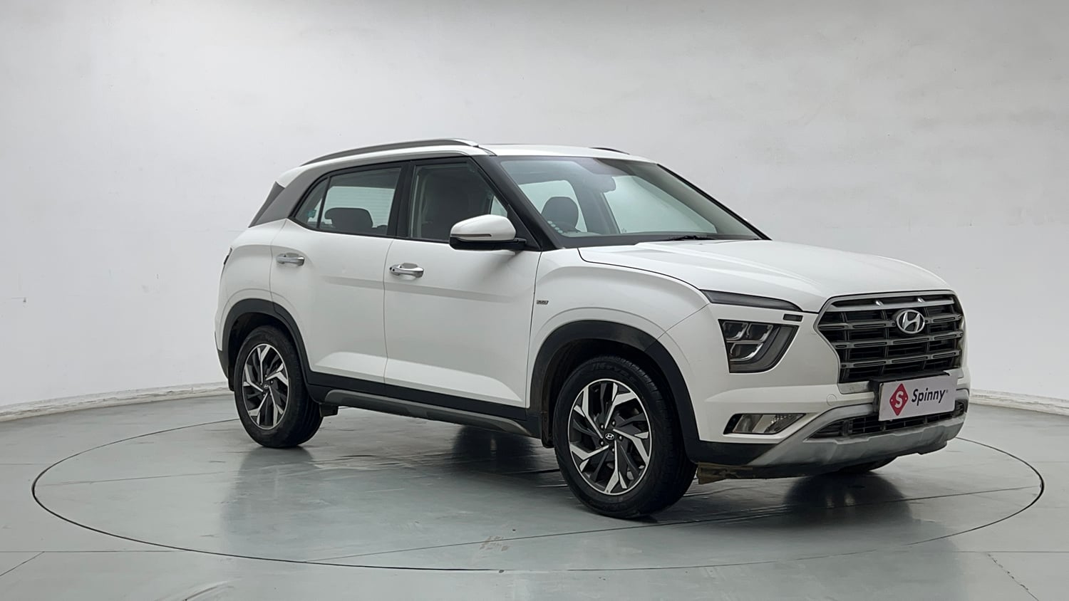 Used 2023 Hyundai Creta SX (O) 1.5 Petrol IVT Petrol Automatic exterior RIGHT FRONT CORNER VIEW