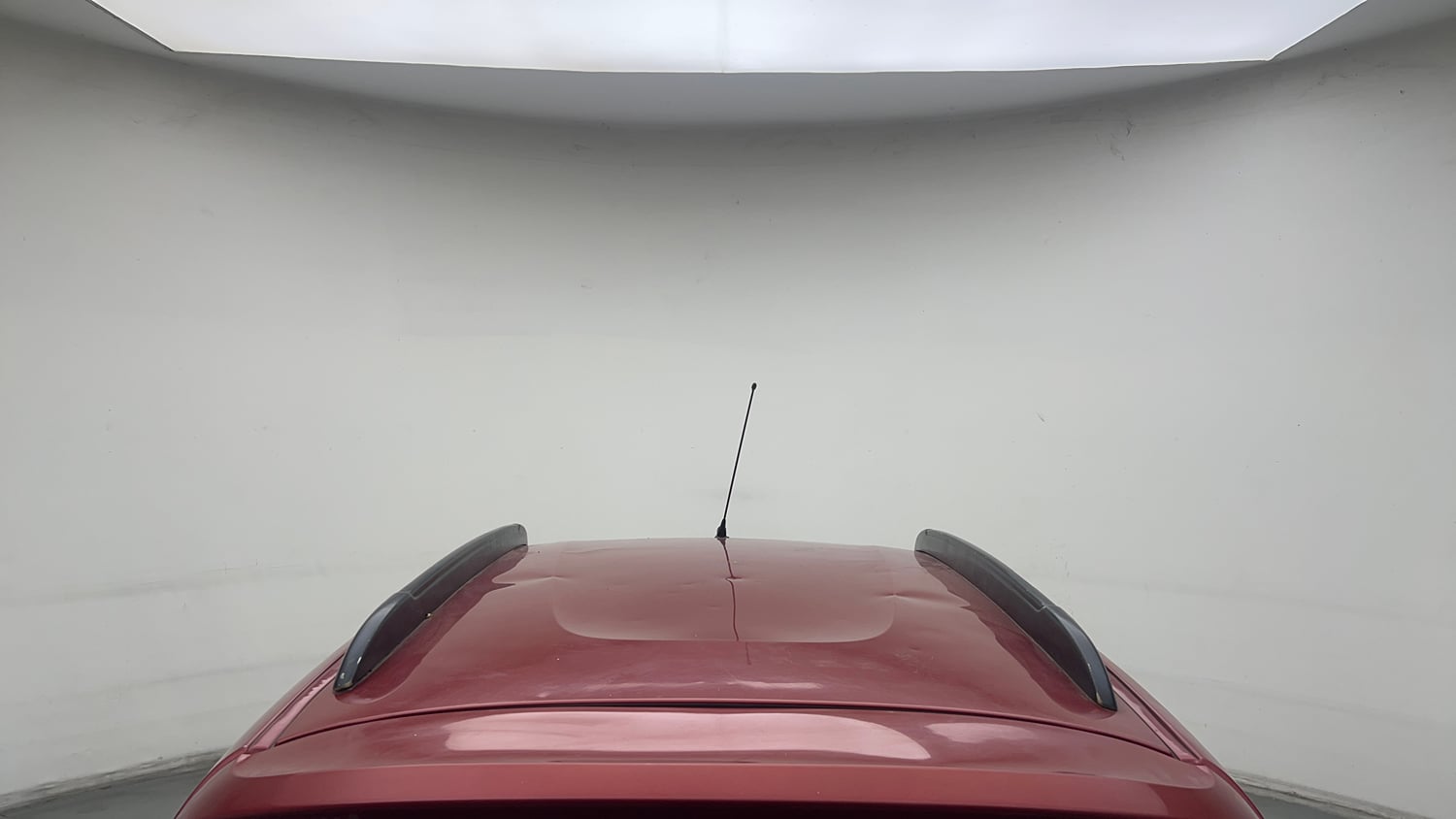 Used 2016 Renault Kwid RXT Petrol Manual exterior EXTERIOR ROOF VIEW