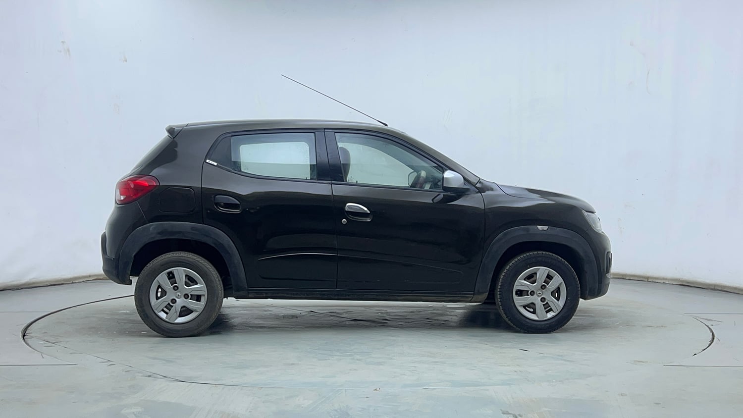 Used 2017 Renault Kwid RXL Petrol Manual exterior RIGHT SIDE VIEW