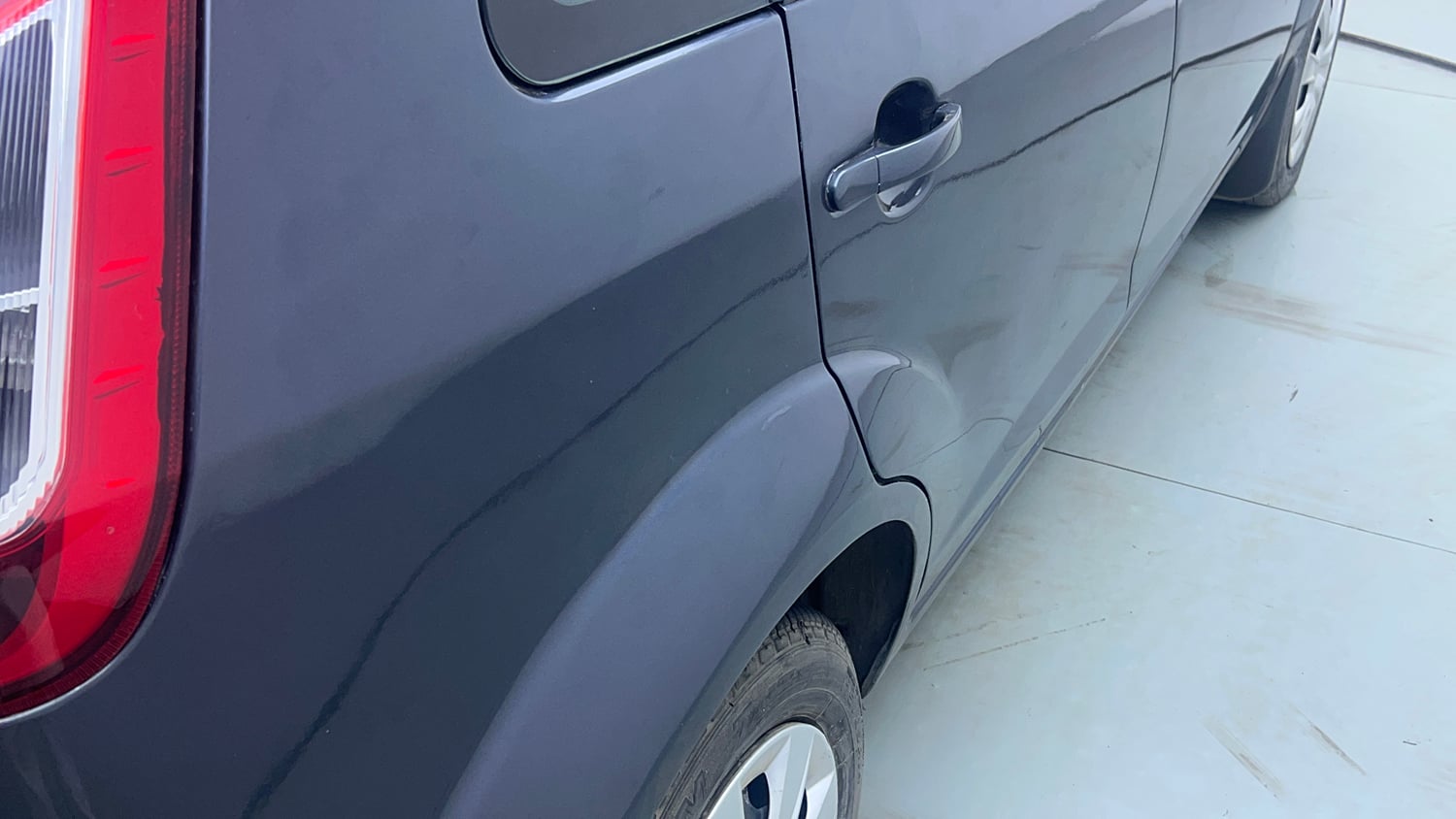 Used 2014 Ford Figo Duratec Petrol ZXI 1.2 Petrol Manual dents MINOR SCRATCH