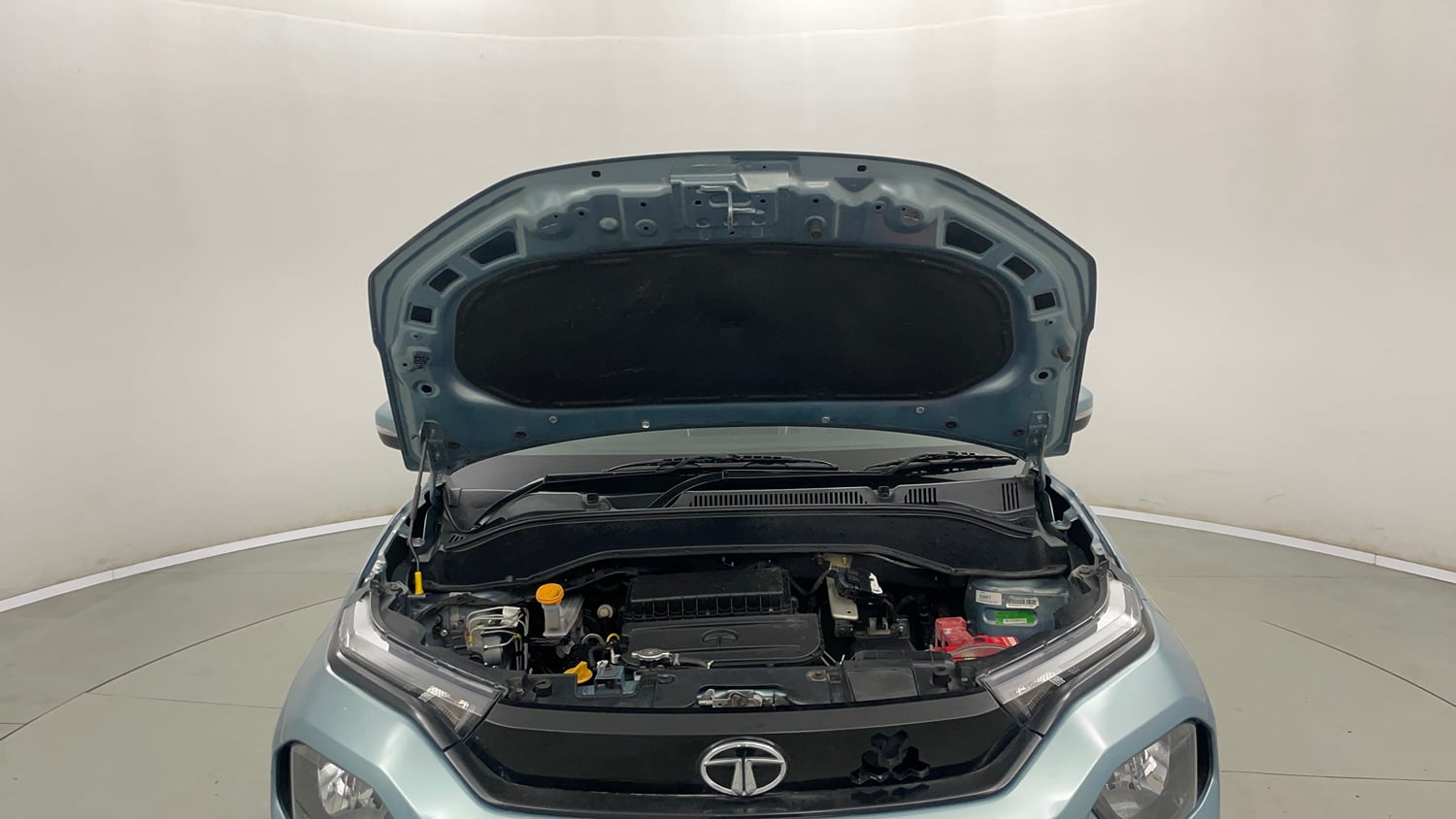 Used 2022 Tata Punch Adventure MT Petrol Manual engine ENGINE & BONNET OPEN FRONT VIEW