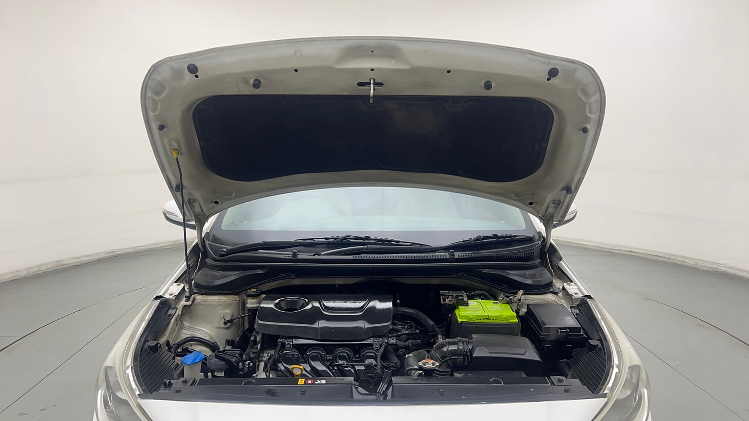 Used 2017 Hyundai Verna EX 1.6 VTVT Petrol Manual engine ENGINE & BONNET OPEN FRONT VIEW