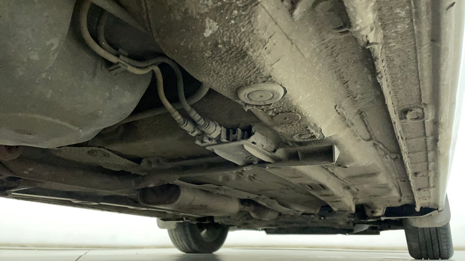 Used 2022 Skoda Slavia Style 1.0L TSI AT Petrol Automatic extra REAR RIGHT UNDERBODY VIEW