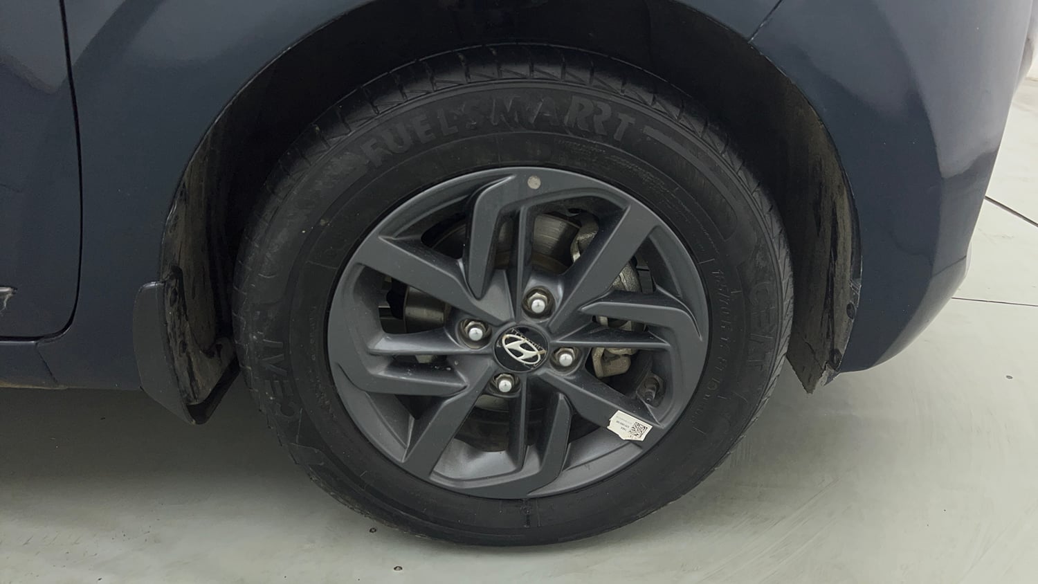 Used 2023 Hyundai Grand i10 Nios Sportz AMT 1.2 Kappa VTVT Petrol Automatic tyres RIGHT FRONT TYRE RIM VIEW