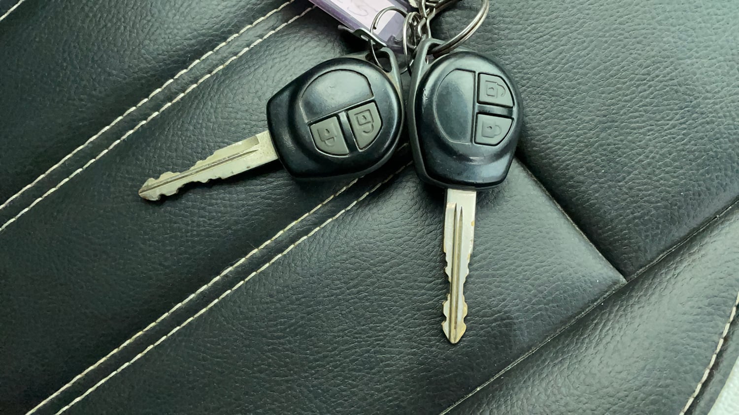 Used 2014 Maruti Suzuki Swift VXi Petrol Manual extra CAR KEY VIEW