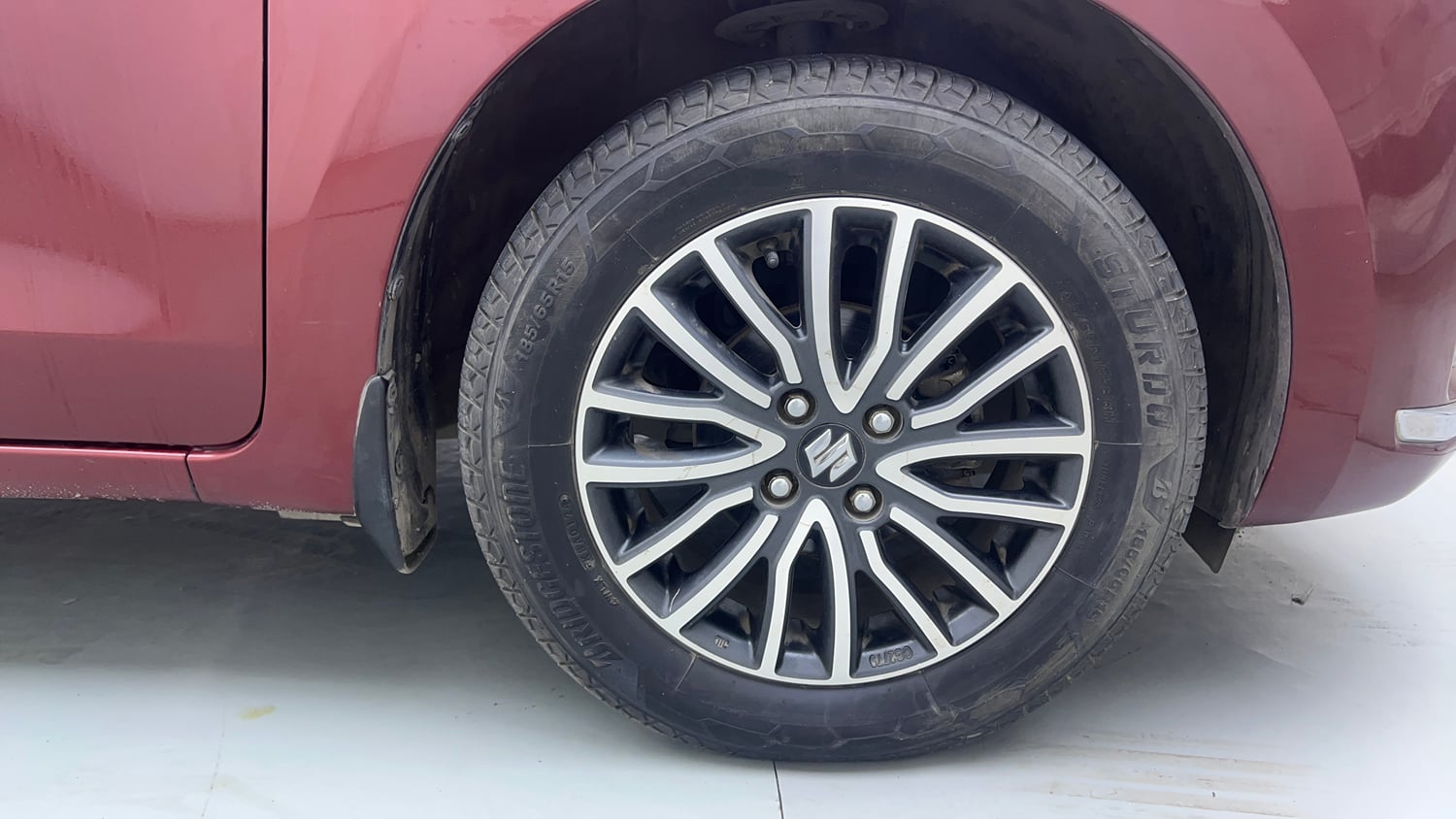 Used 2017 Maruti Suzuki Dzire ZXi Plus Petrol Manual tyres RIGHT FRONT TYRE RIM VIEW