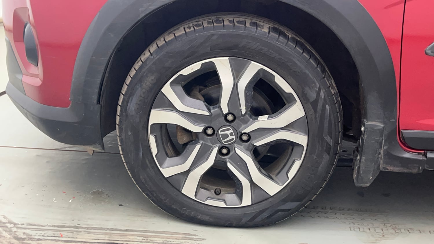 Used 2019 Honda WR-V VX MT Petrol Petrol Manual tyres LEFT FRONT TYRE RIM VIEW