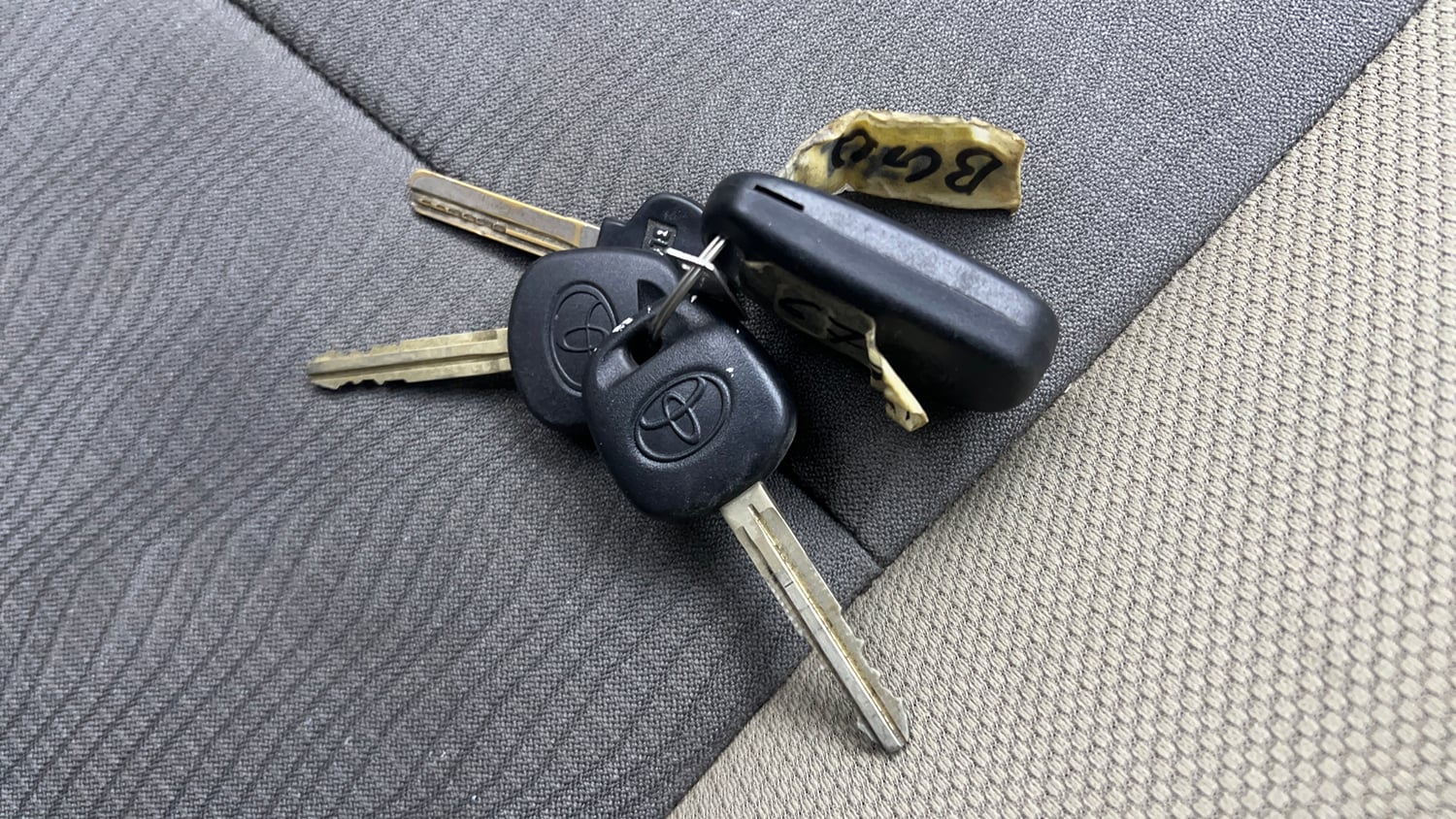 Used 2016 Toyota Etios Liva V Petrol Manual extra CAR KEY VIEW