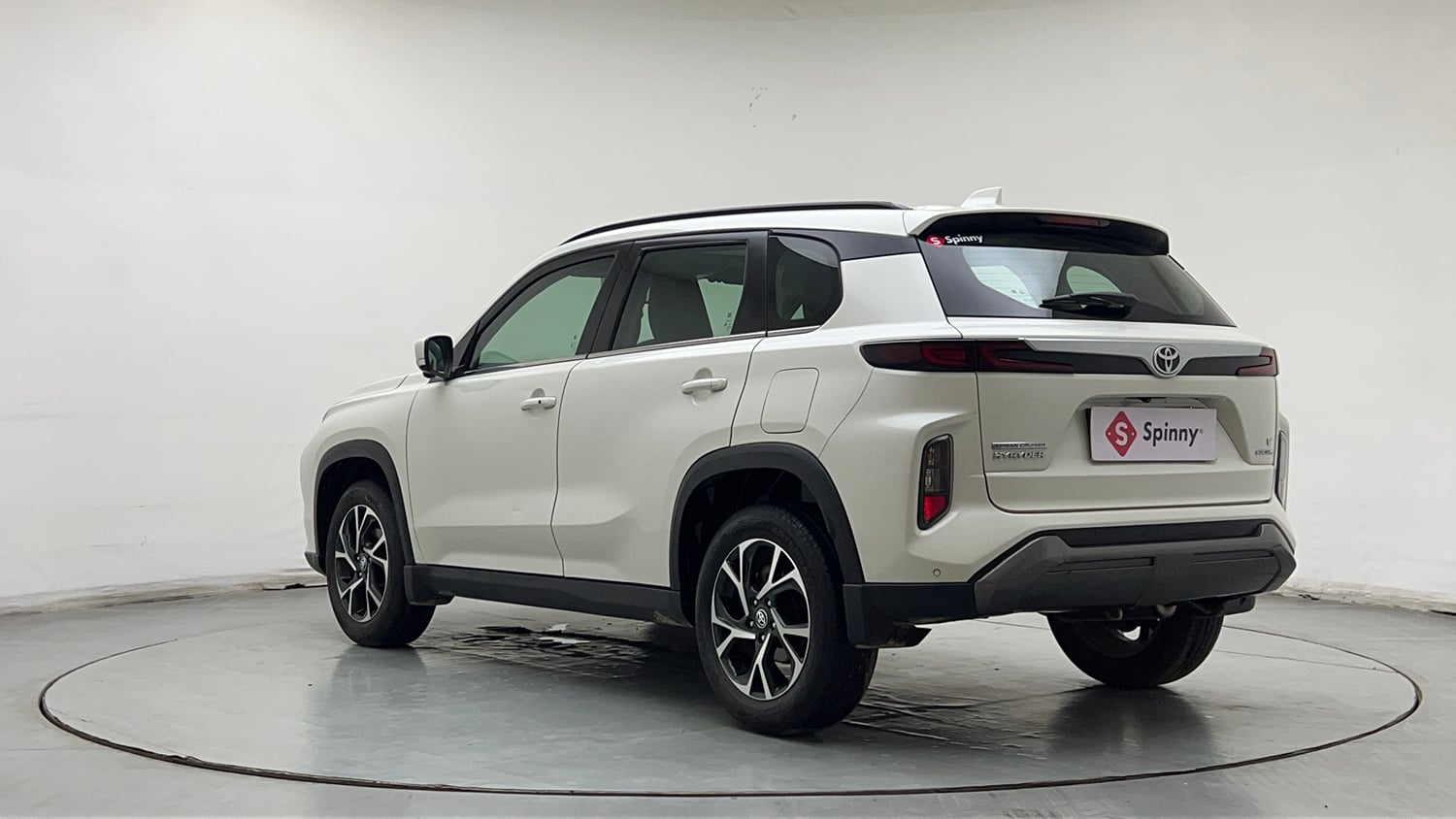 Used 2024 Toyota Urban Cruiser Hyryder V AT NeoDrive Petrol Automatic exterior LEFT REAR CORNER VIEW