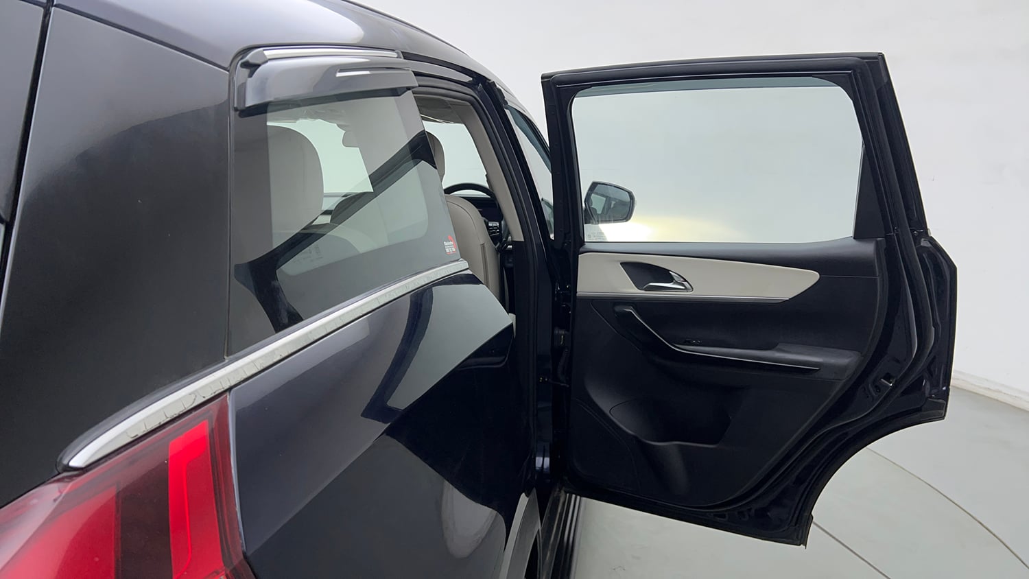 Used 2024 Mahindra XUV700 AX 7 Luxury Pack Petrol AT 7 STR Petrol Automatic interior RIGHT REAR DOOR OPEN VIEW