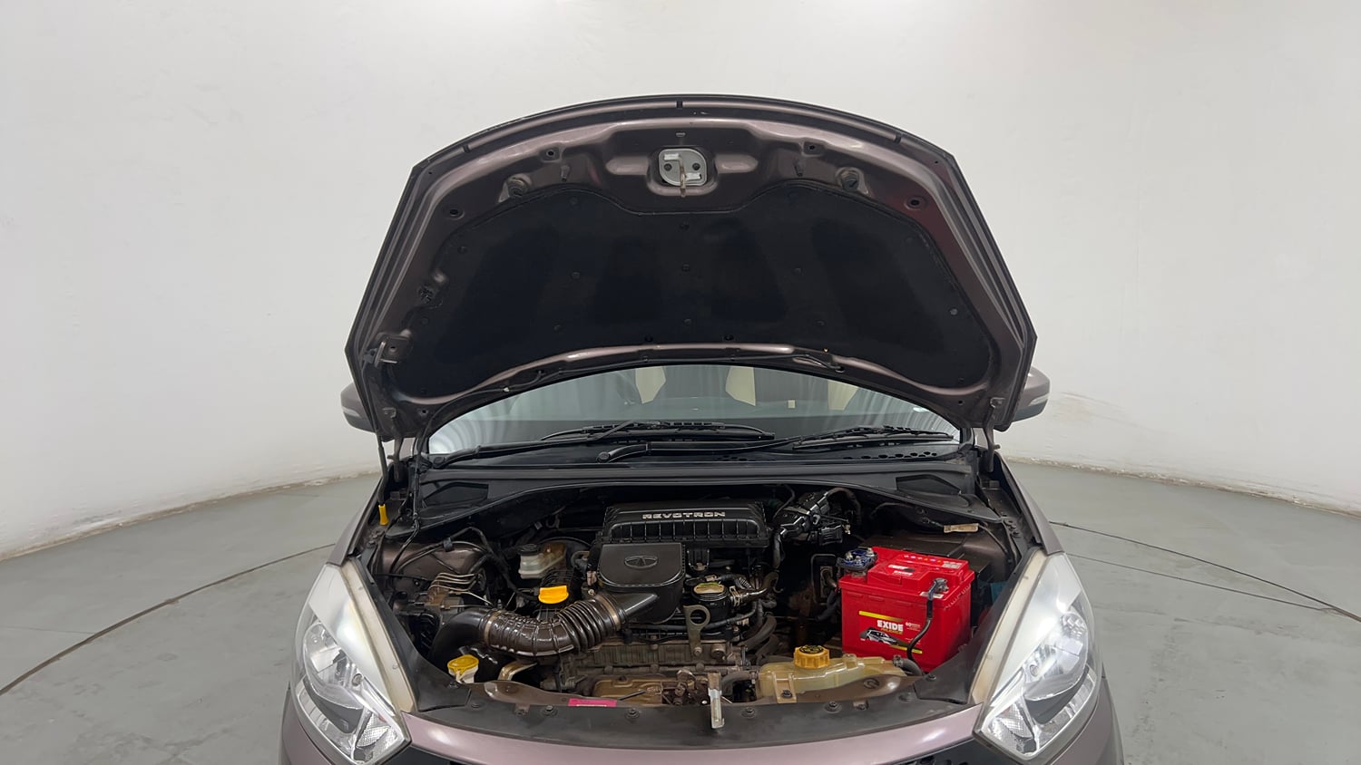 Used 2017 Tata Tiago Revotron XZ Petrol Manual engine ENGINE & BONNET OPEN FRONT VIEW