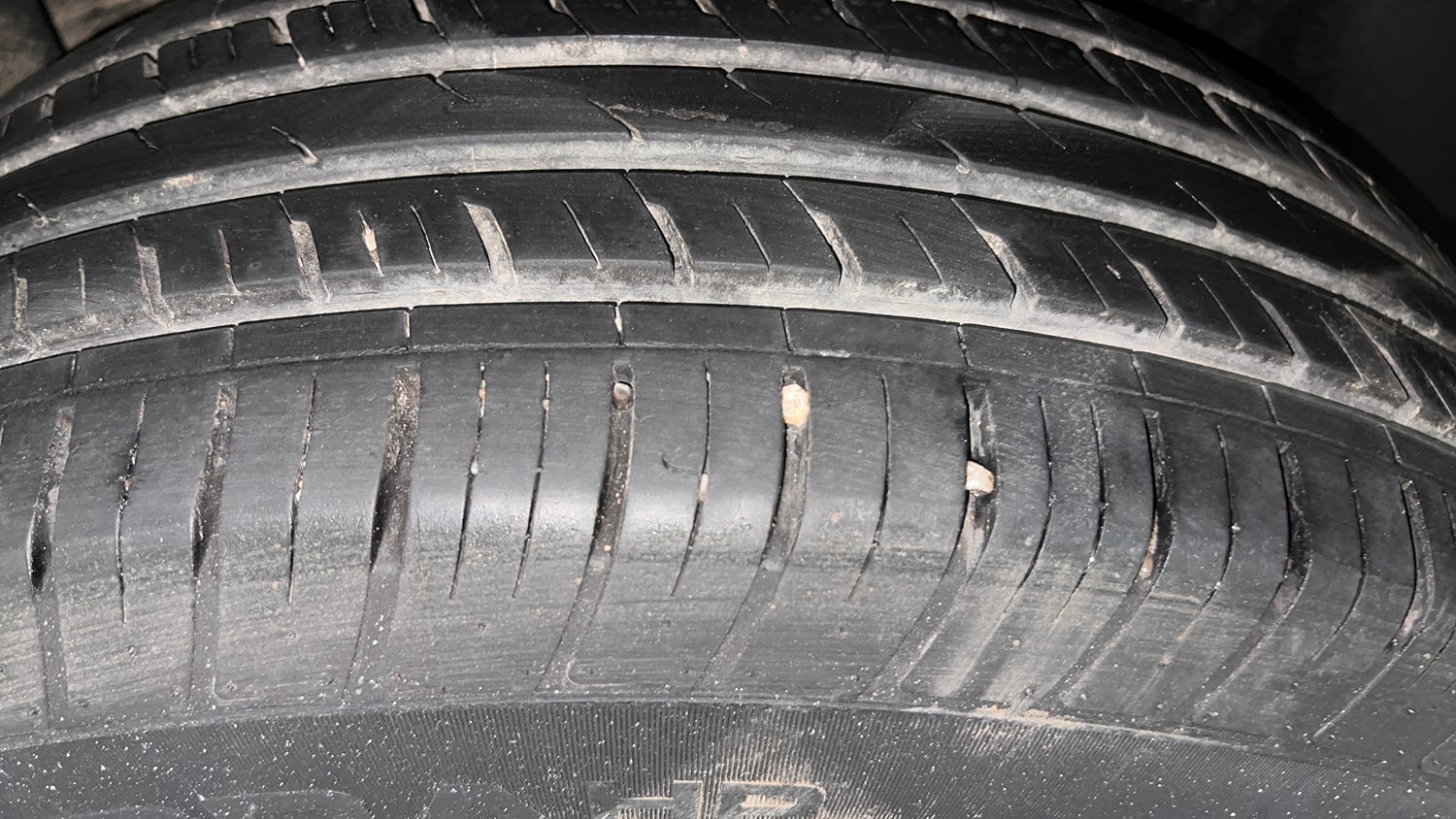 Used 2022 Tata Harrier XT Diesel Manual tyres LEFT REAR TYRE TREAD VIEW