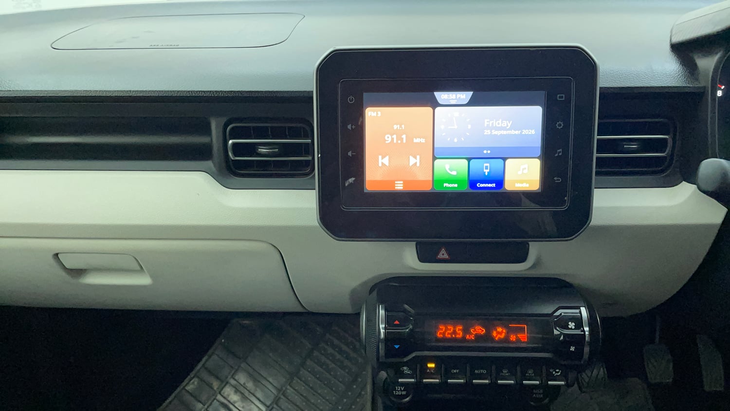 Used 2022 Maruti Suzuki Ignis Alpha 1.2 MT Petrol Manual interior MUSIC SYSTEM & AC CONTROL VIEW