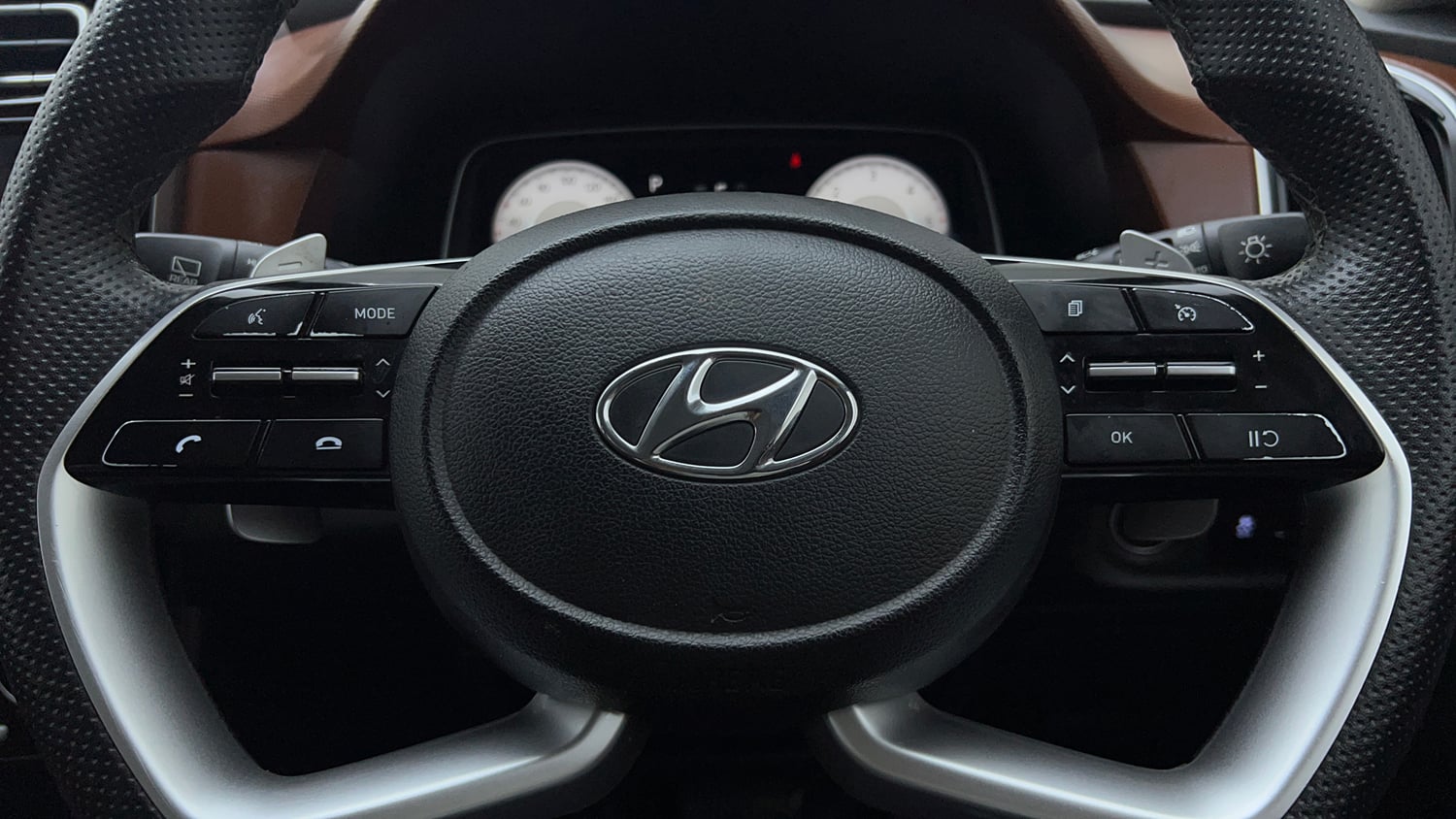 Used 2022 Hyundai Alcazar Platinum (O) 7 Seater 1.5 Diesel AT Diesel Automatic top_features Cruise control