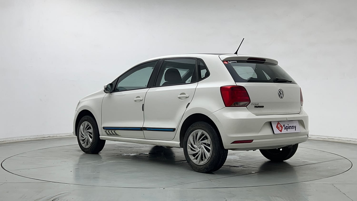 Used 2018 Volkswagen Polo Comfortline 1.0L (P) Petrol Manual exterior LEFT REAR CORNER VIEW