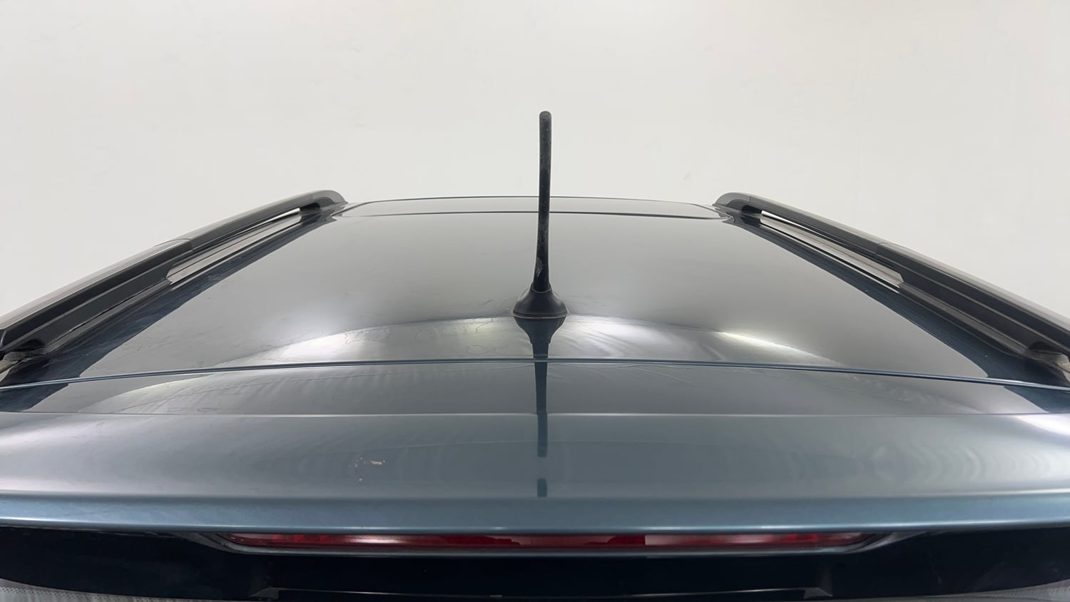 Used 2023 Mahindra XUV 300 W8 (O) 1.2 Petrol AMT Petrol Automatic exterior EXTERIOR ROOF VIEW