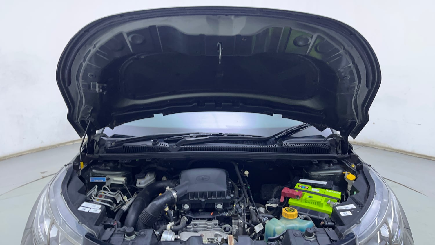 Used 2022 Tata Nexon XZ Plus (Premium) Petrol Manual engine ENGINE & BONNET OPEN FRONT VIEW