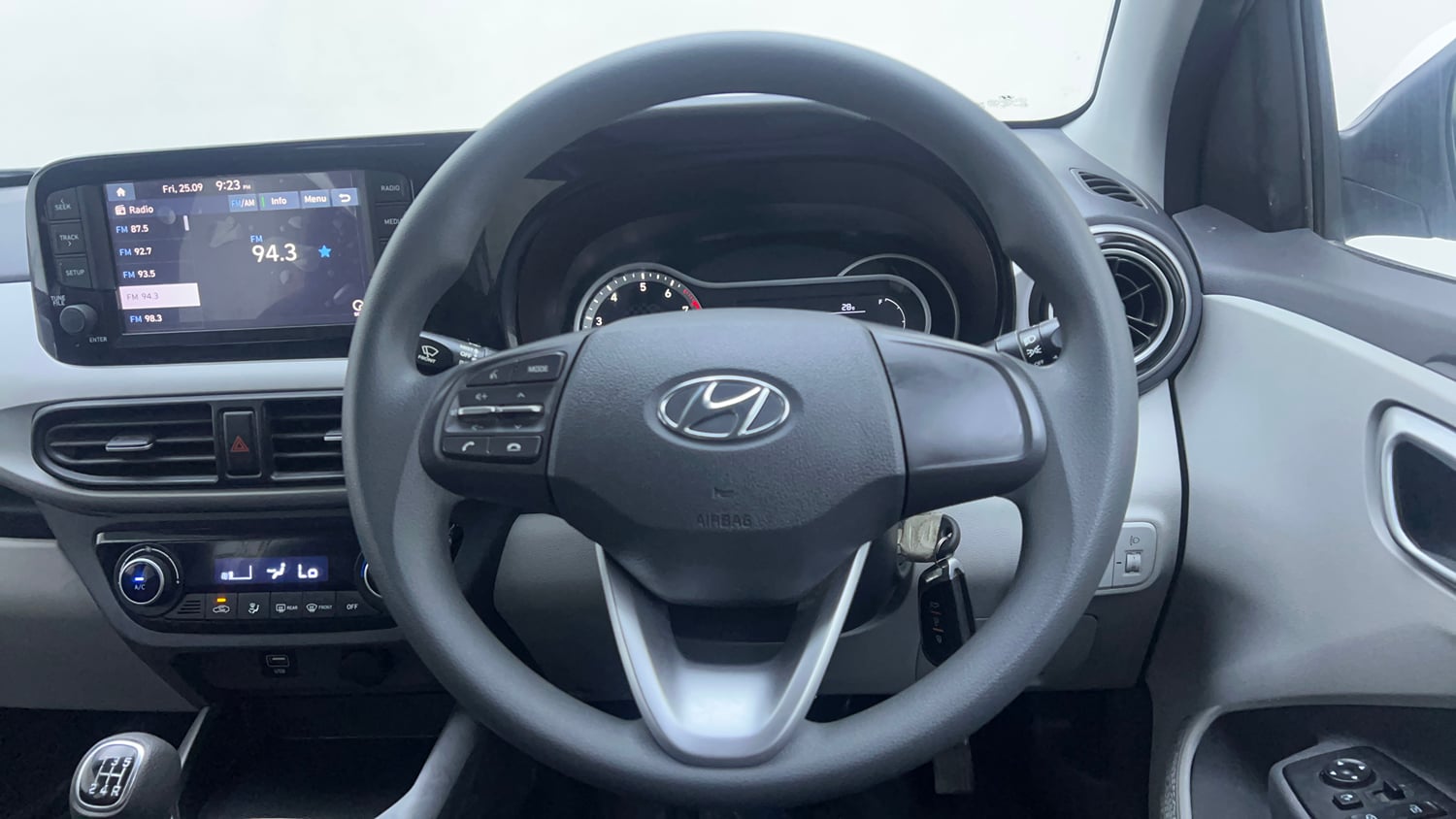Used 2022 Hyundai Grand i10 Nios Sportz 1.2 Kappa VTVT Petrol Manual interior STEERING VIEW