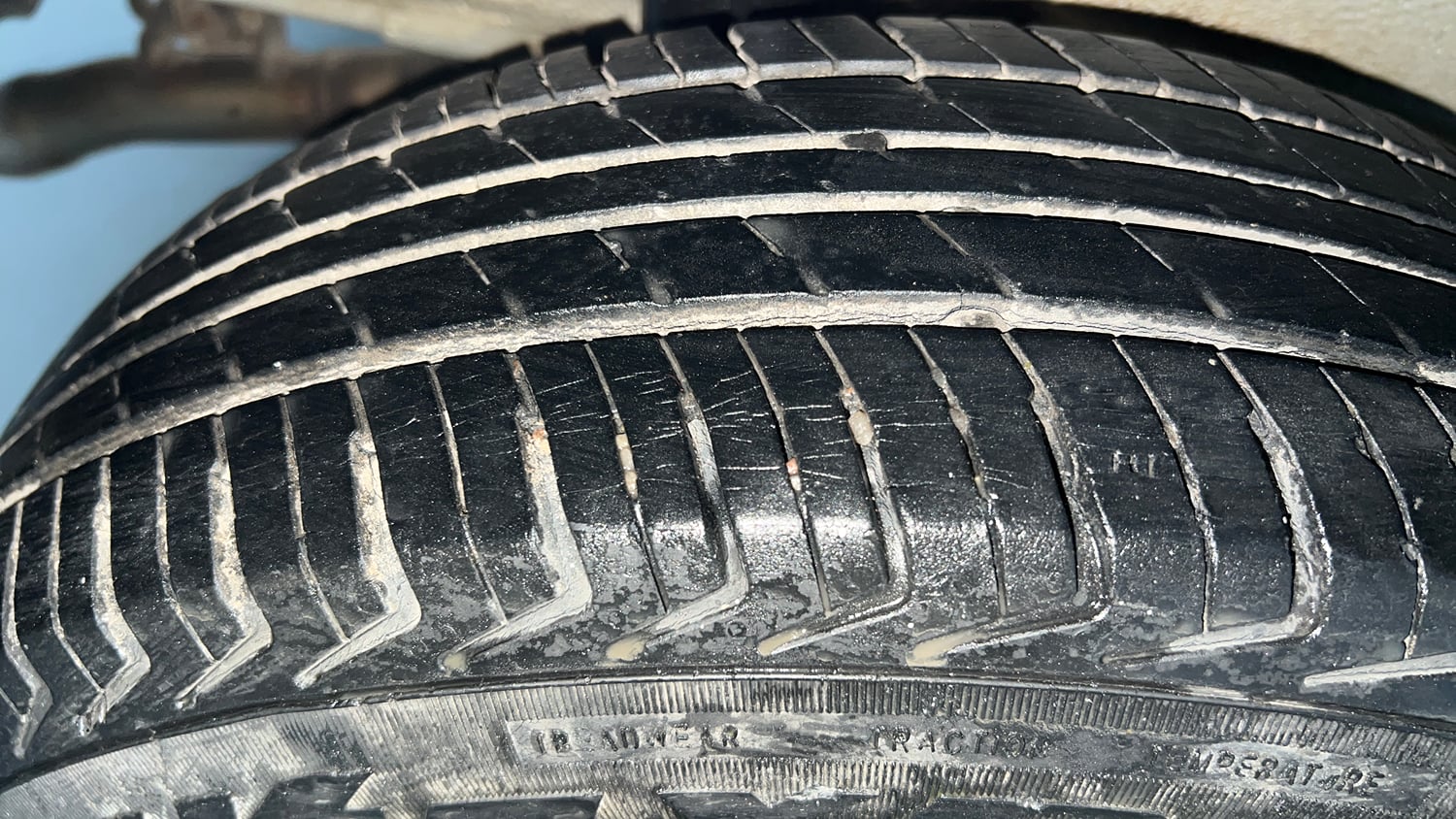 Used 2022 Maruti Suzuki Wagon R 1.0 LXi (O) 1.0 Petrol Manual tyres RIGHT REAR TYRE TREAD VIEW