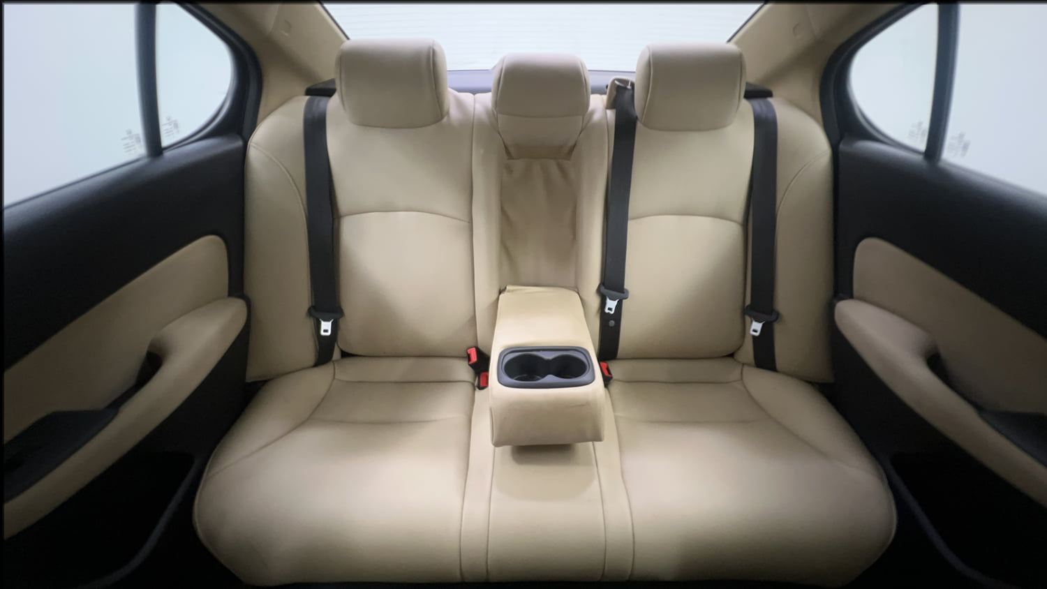 Used 2022 Honda City VX Diesel Diesel Manual interior REAR SEAT CONDITION VIEW