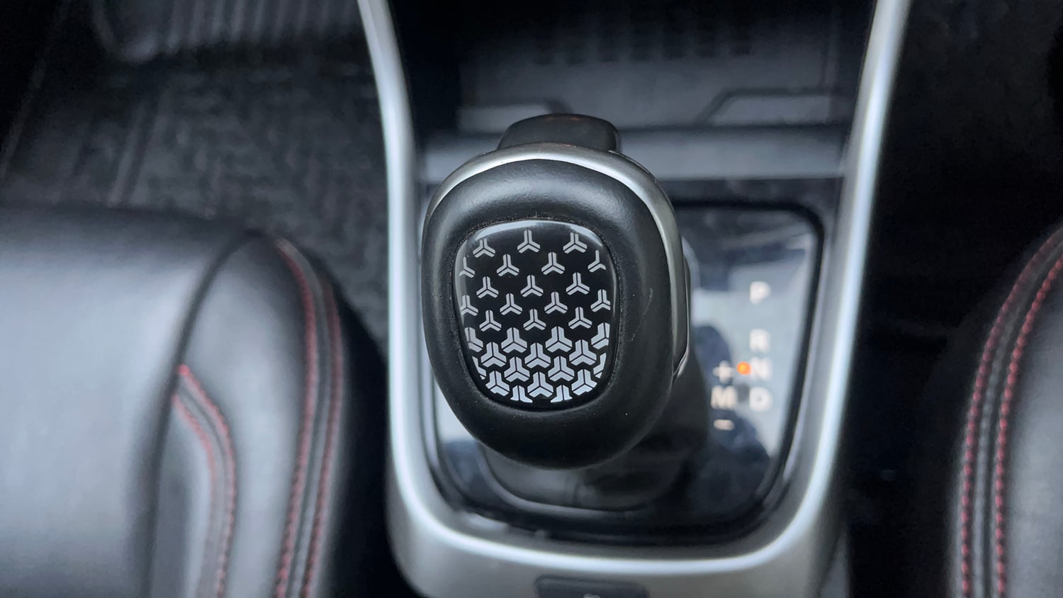 Used 2024 Tata Altroz XZA Plus (S) Lux Petrol Petrol Automatic interior GEAR  KNOB VIEW