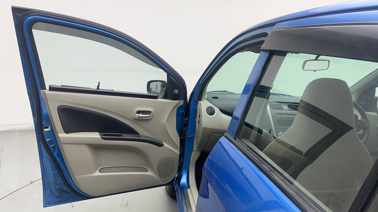 Used 2015 Maruti Suzuki Celerio VXi AMT Petrol Automatic interior LEFT FRONT DOOR OPEN VIEW