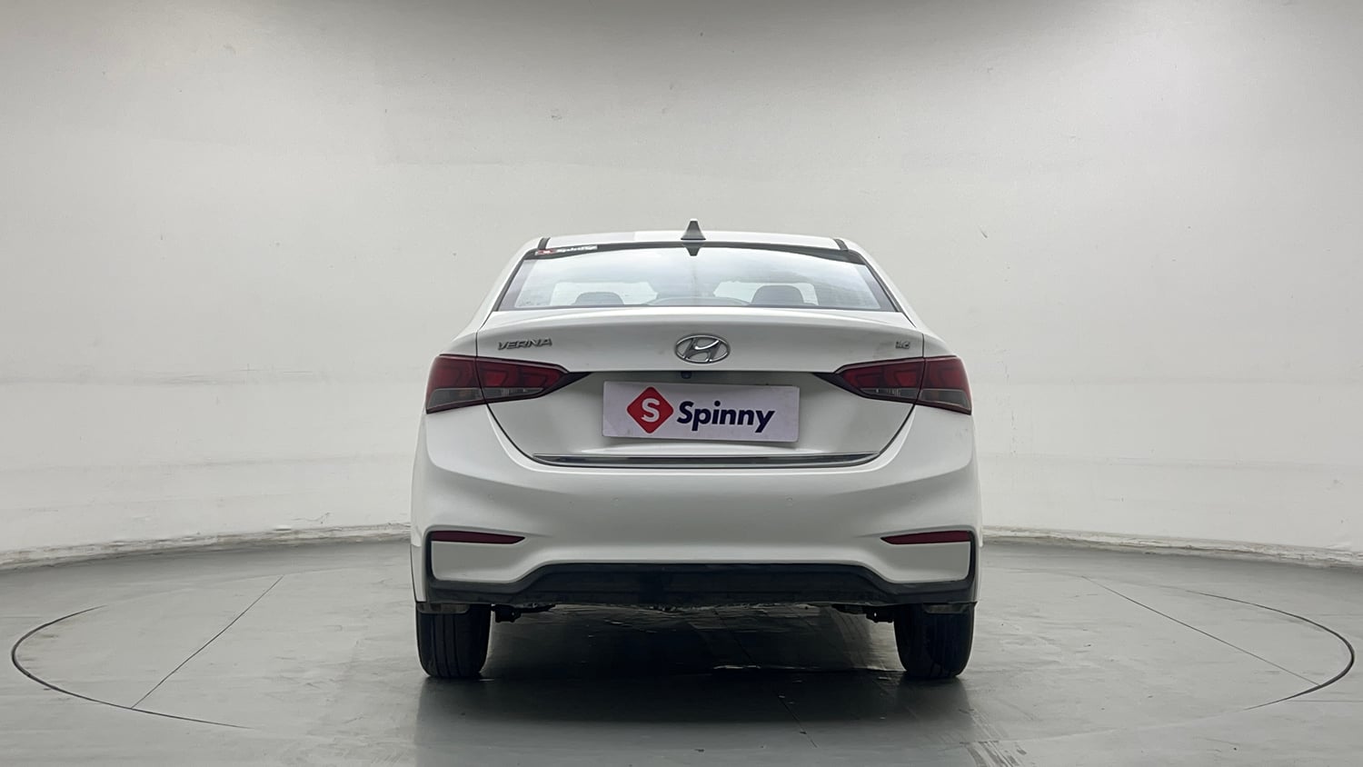 Used 2017 Hyundai Verna EX 1.6 VTVT Petrol Manual exterior BACK VIEW