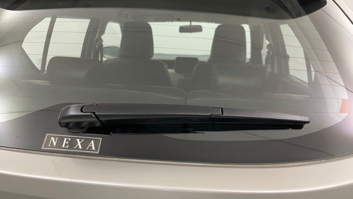 Used 2022 Maruti Suzuki Ignis Zeta 1.2 MT Petrol Manual top_features Rear wiper