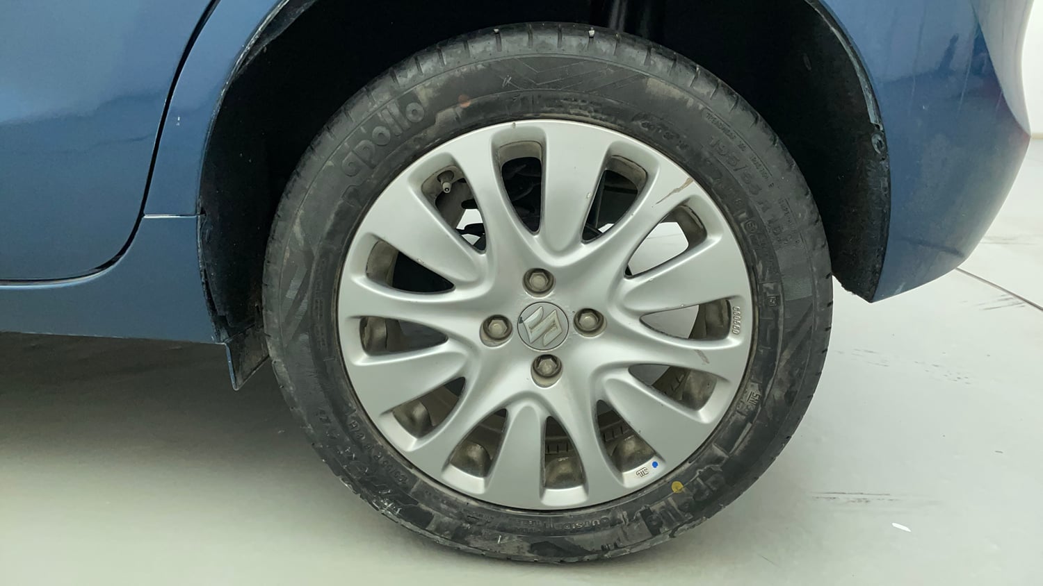 Used 2018 Maruti Suzuki Baleno Zeta 1.2 Petrol Manual tyres LEFT REAR TYRE RIM VIEW
