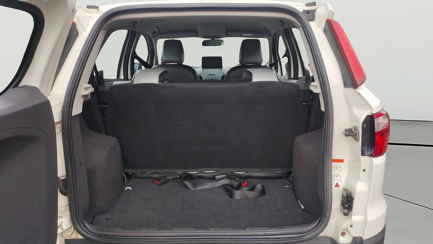 Used 2017 Ford EcoSport Ambiente 1.5L TDCi Diesel Manual interior DICKY INSIDE VIEW