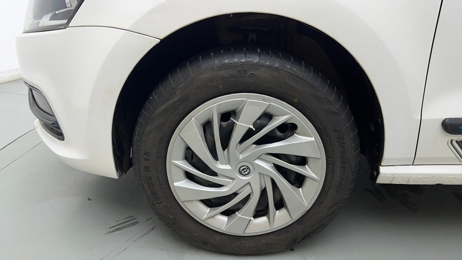 Used 2018 Volkswagen Polo Comfortline 1.0L (P) Petrol Manual tyres LEFT FRONT TYRE RIM VIEW