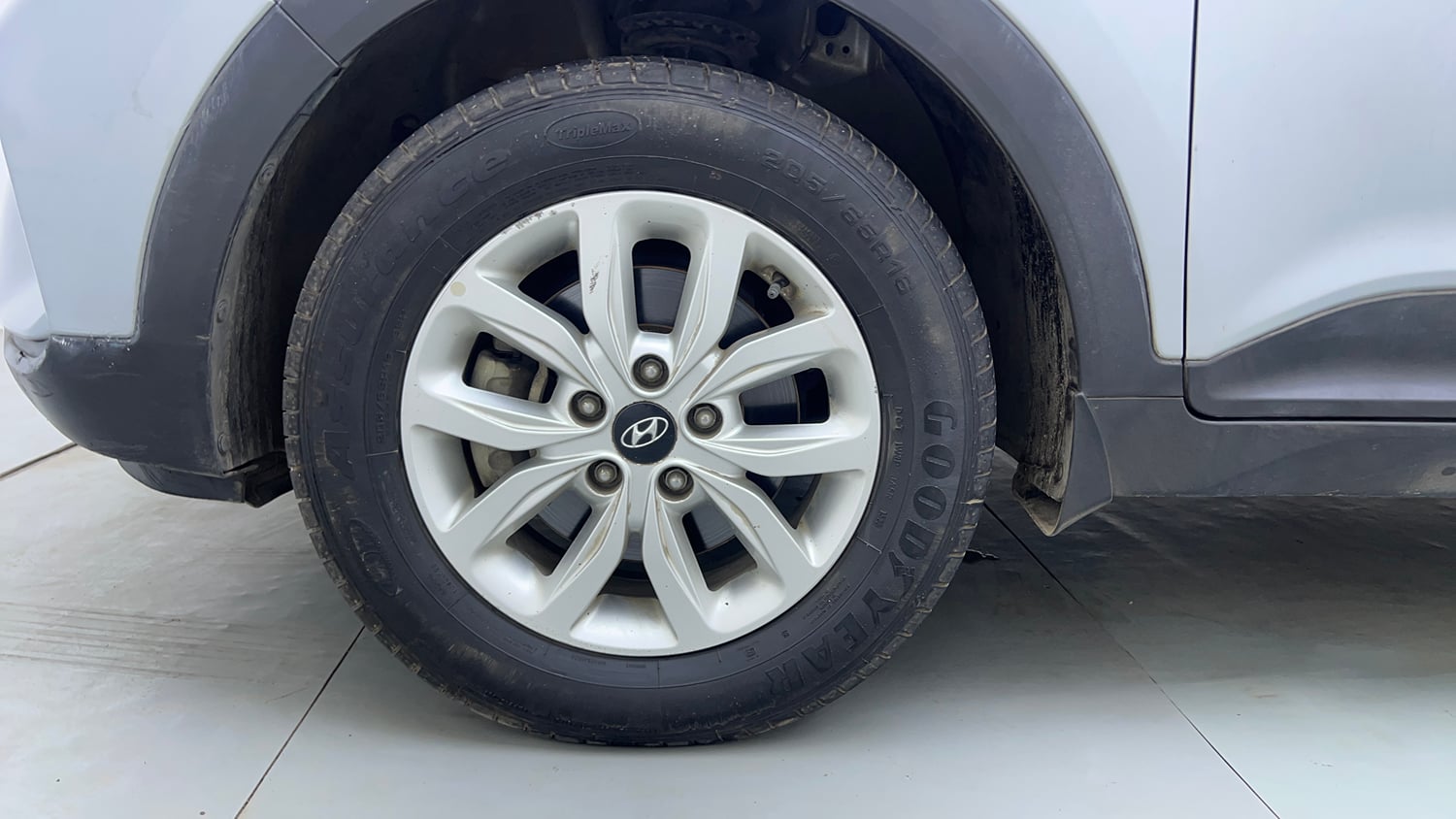 Used 2019 Hyundai Creta SX 1.6 Petrol Petrol Manual tyres LEFT FRONT TYRE RIM VIEW