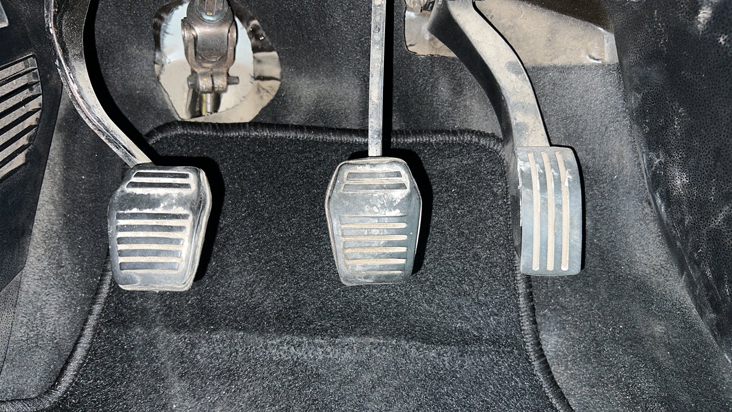 Used 2014 Ford Figo Duratec Petrol ZXI 1.2 Petrol Manual interior PEDALS VIEW