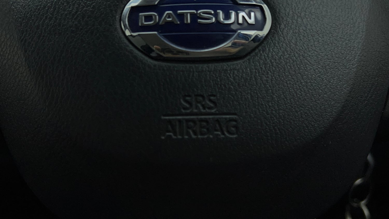 Used 2021 Datsun Redi-GO T(O) 1.0 AMT Petrol Automatic top_features Airbags