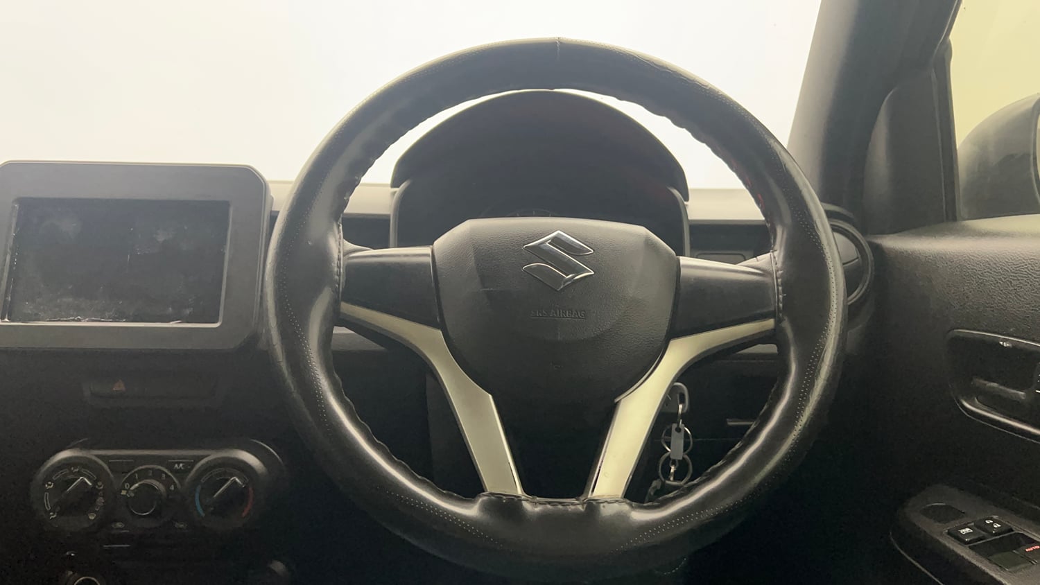 Used 2020 Maruti Suzuki Ignis Sigma 1.2 MT Petrol Manual interior STEERING VIEW