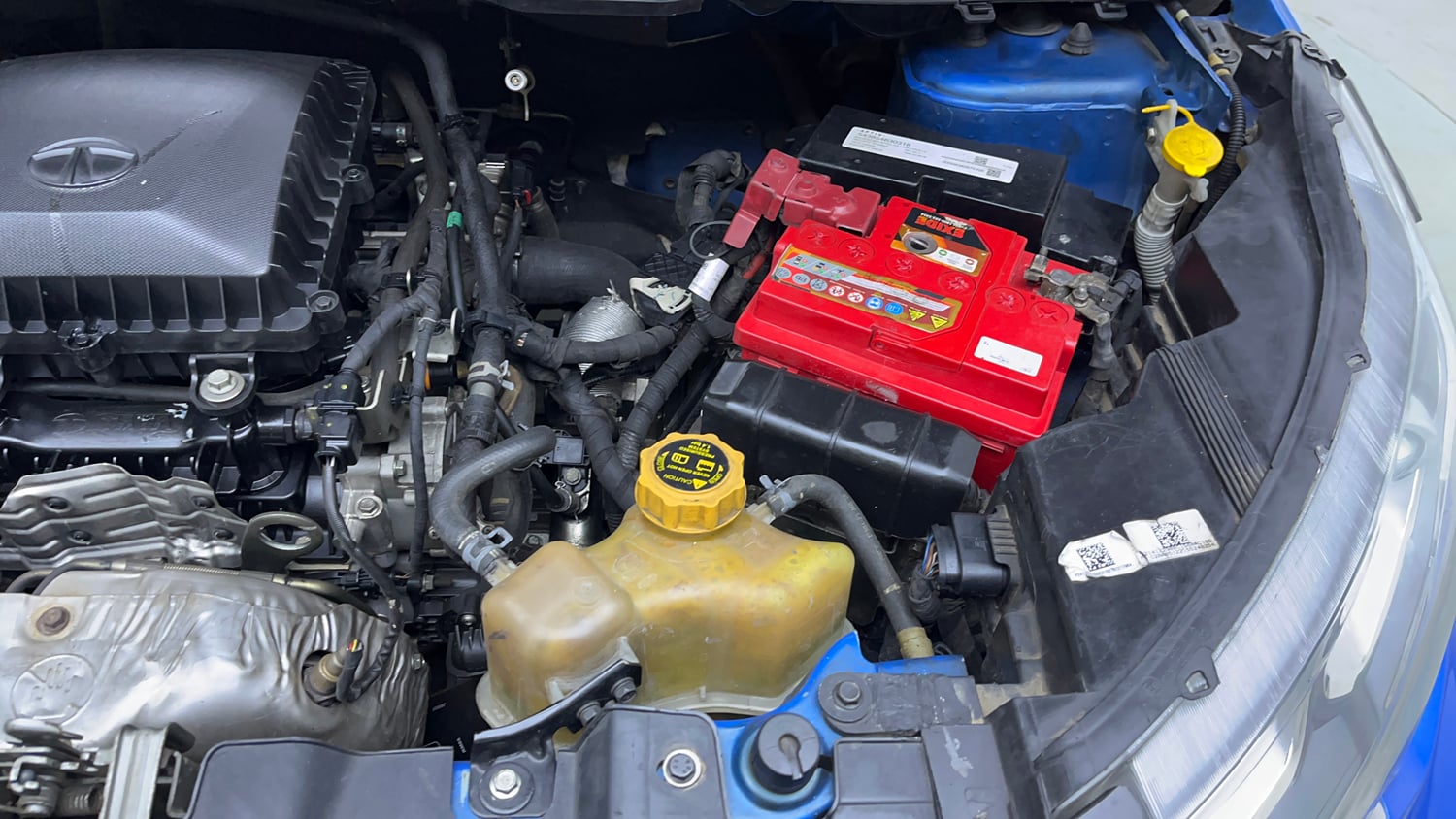 Used 2020 Tata Nexon XZA Plus (O) Petrol Automatic engine ENGINE LEFT SIDE VIEW