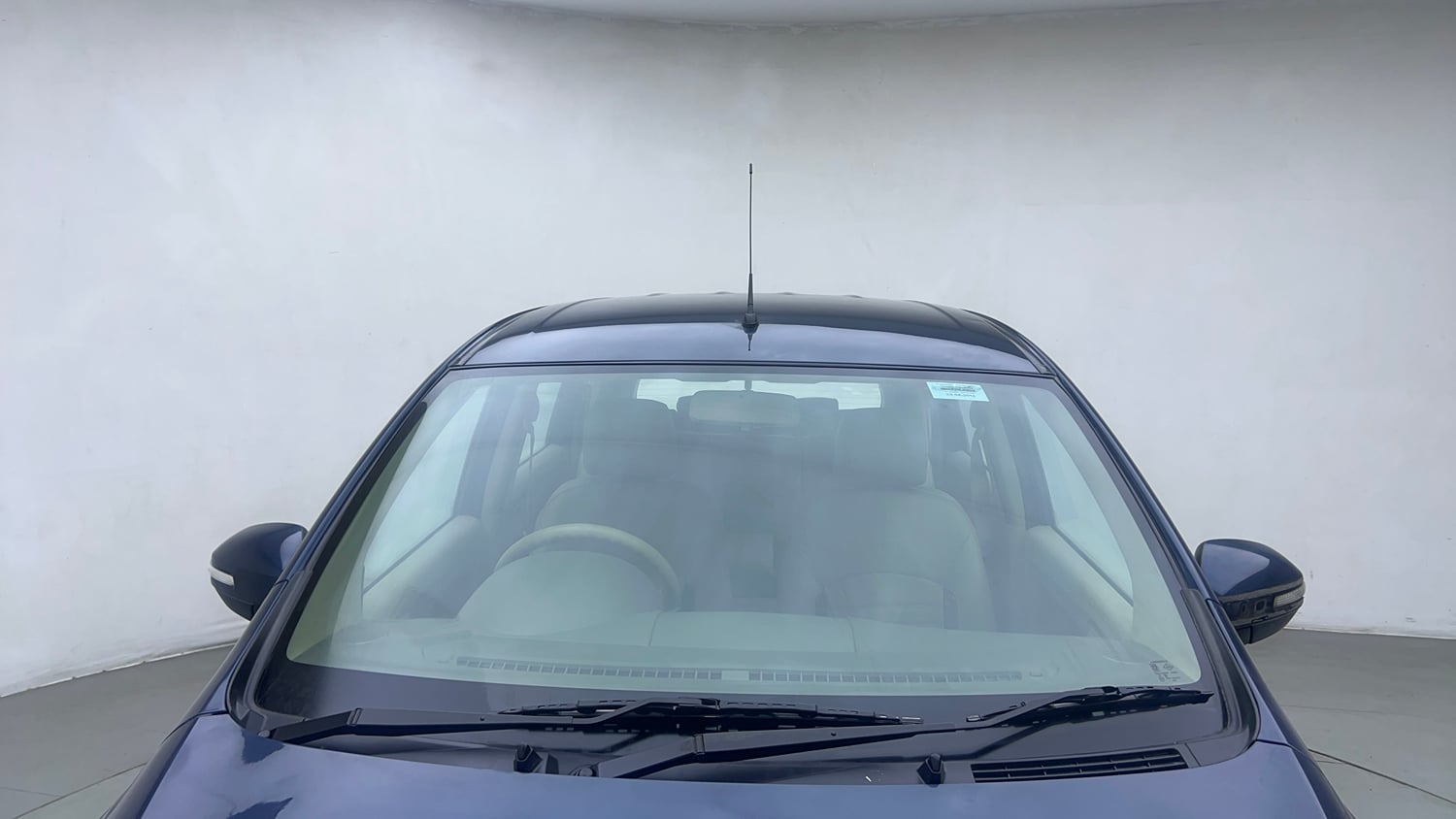 Used 2016 Maruti Suzuki Ertiga ZXI+ Petrol Manual exterior FRONT WINDSHIELD VIEW