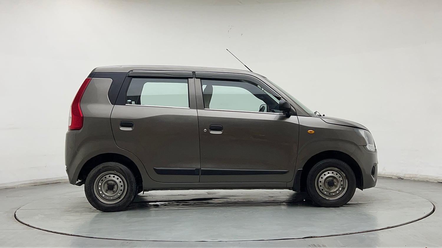 Used 2020 Maruti Suzuki Wagon R LXi (O) 1.0 CNG Cng Manual exterior RIGHT SIDE VIEW