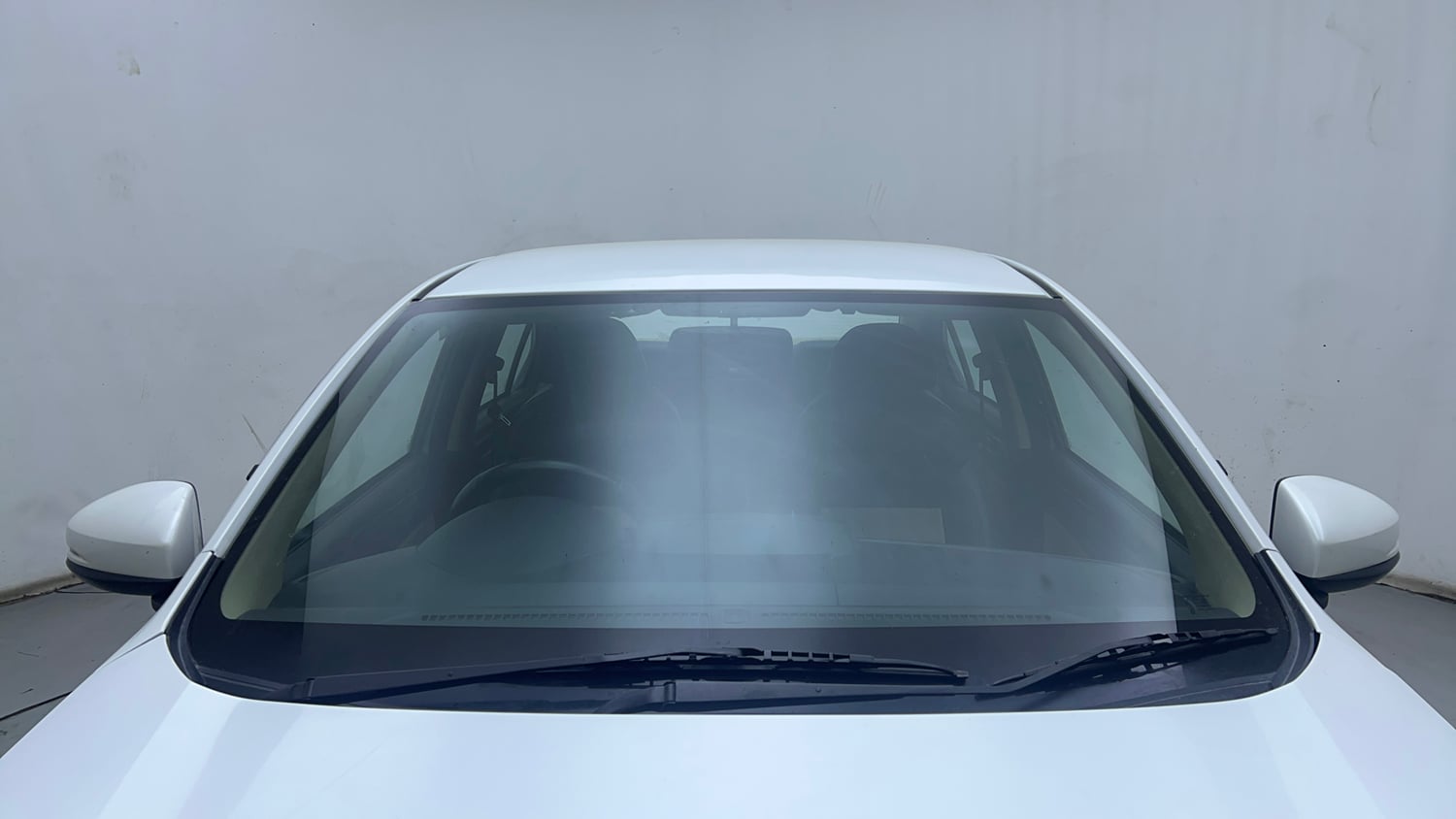 Used 2020 Honda Amaze 1.2 VX MT Petrol Petrol Manual exterior FRONT WINDSHIELD VIEW