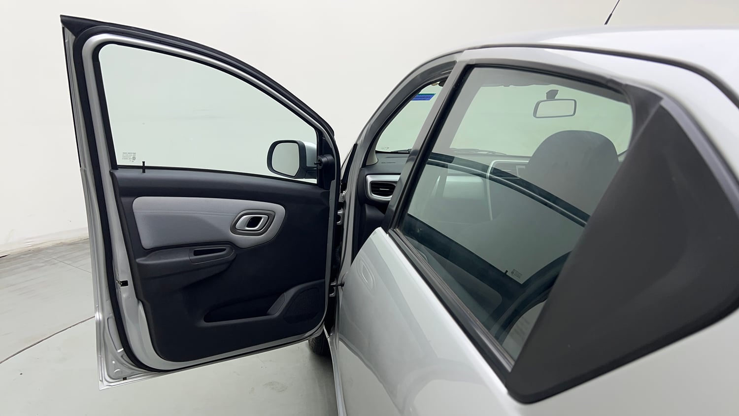 Used 2021 Datsun Redi-GO T(O) 1.0 AMT Petrol Automatic interior LEFT FRONT DOOR OPEN VIEW