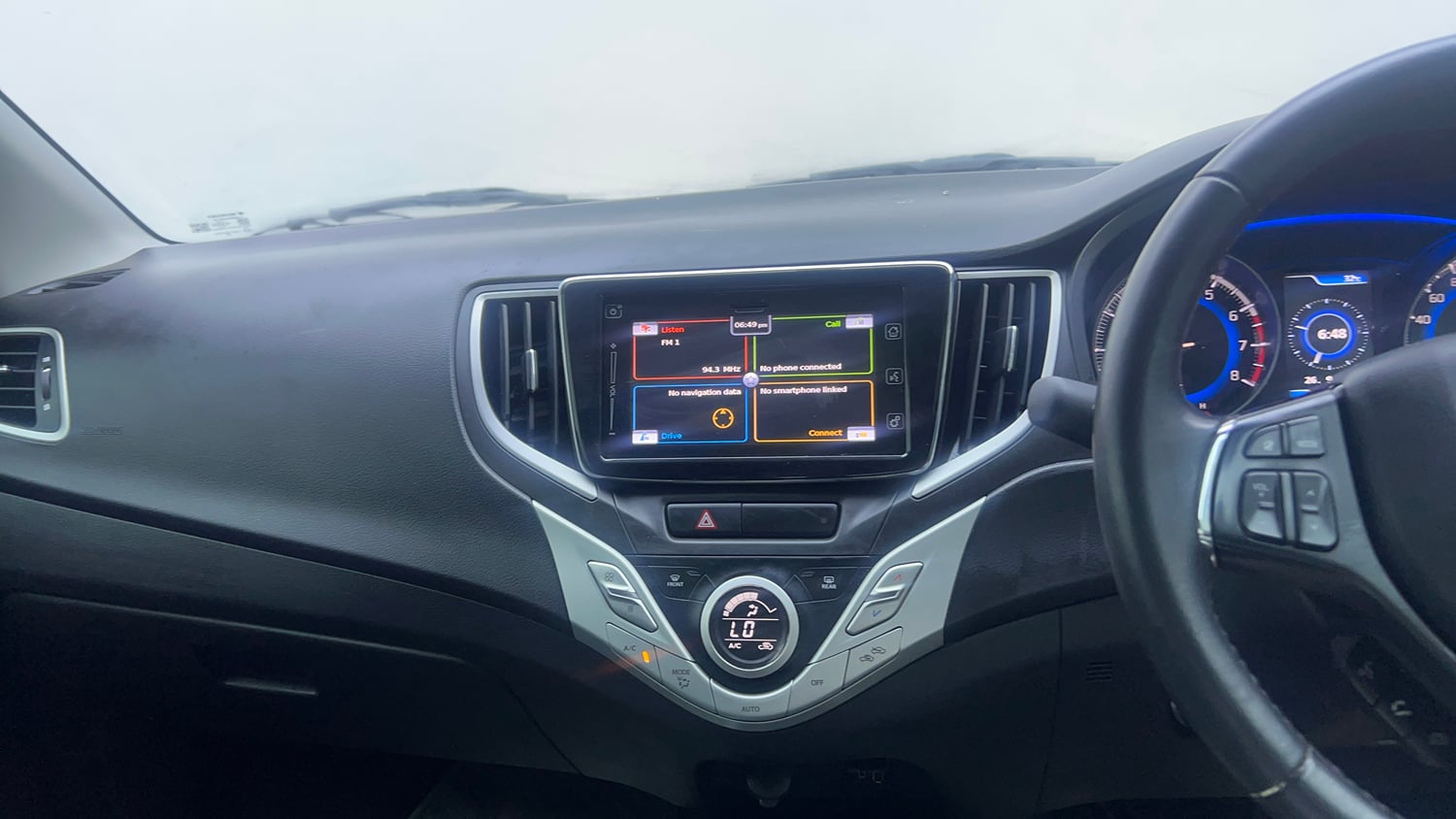 Used 2018 Maruti Suzuki Baleno Alpha 1.2 Petrol Manual interior MUSIC SYSTEM & AC CONTROL VIEW