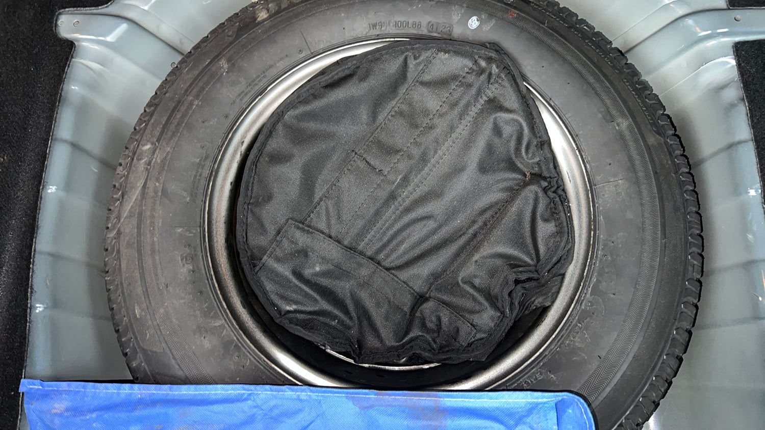 Used 2023 Tata Altroz XZ Petrol Petrol Manual tyres SPARE TYRE VIEW