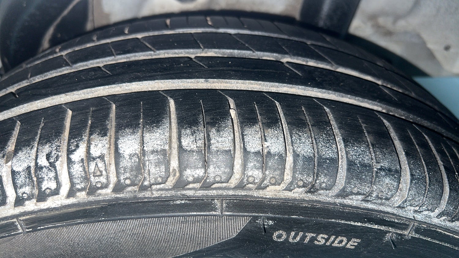 Used 2017 Hyundai Verna EX 1.6 VTVT Petrol Manual tyres LEFT REAR TYRE TREAD VIEW
