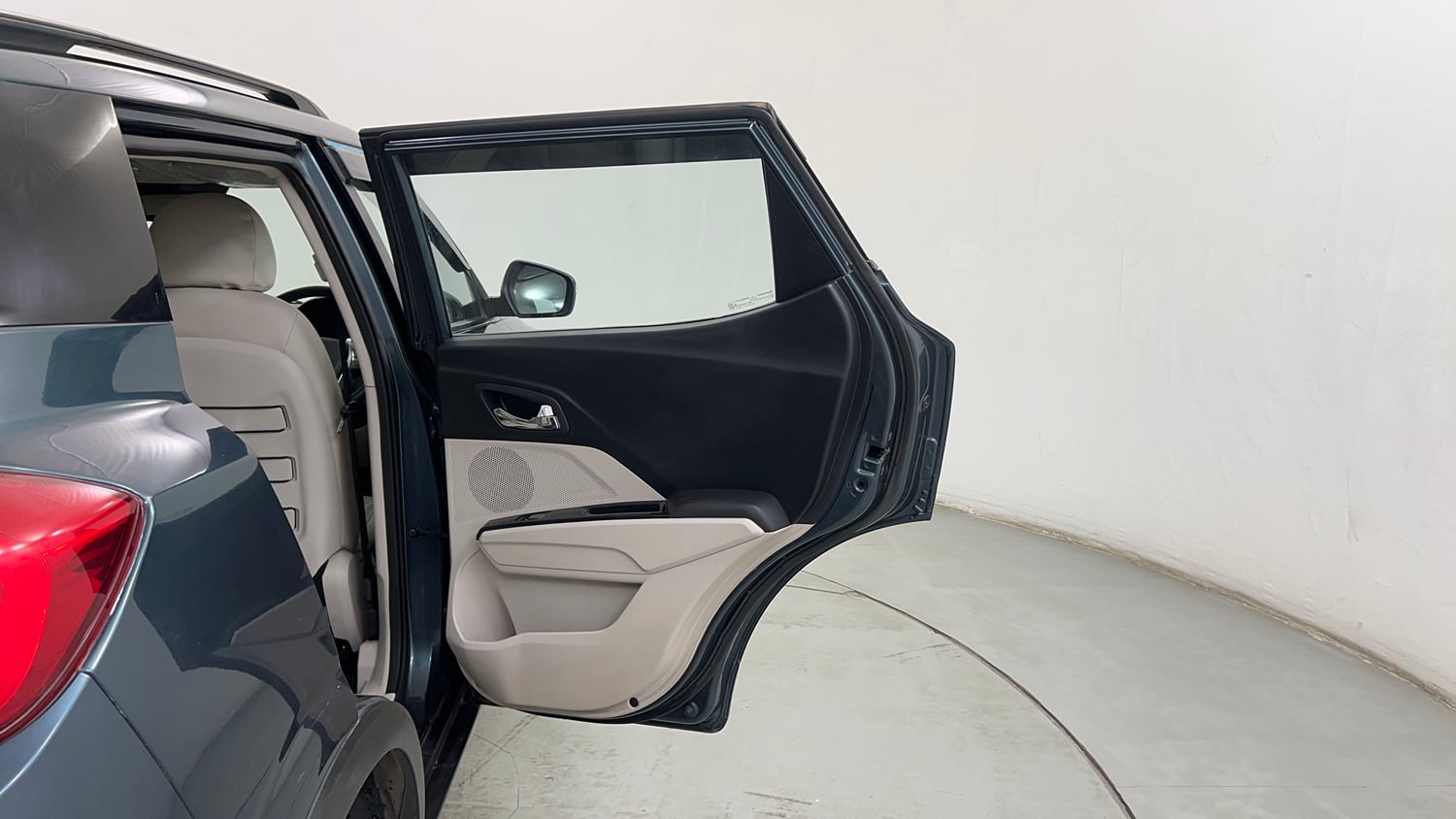 Used 2023 Mahindra XUV 300 W8 (O) 1.2 Petrol AMT Petrol Automatic interior RIGHT REAR DOOR OPEN VIEW
