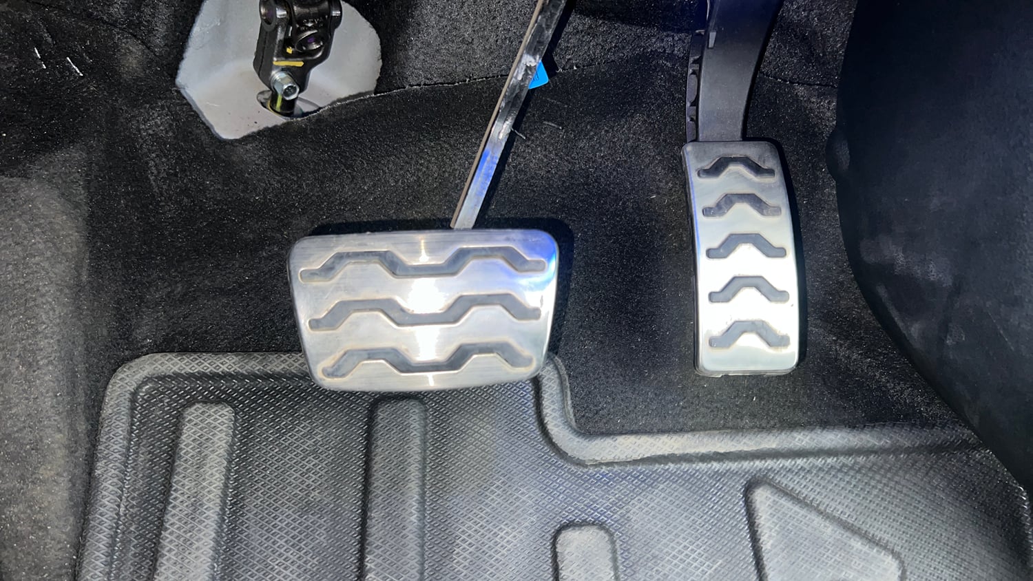 Used 2023 Hyundai New i20 Asta (O) 1.0 Turbo DCT Petrol Automatic interior PEDALS VIEW