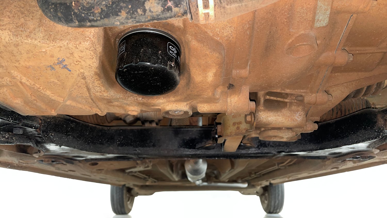 Used 2020 Renault Triber RXZ Petrol Manual extra FRONT LEFT UNDERBODY VIEW