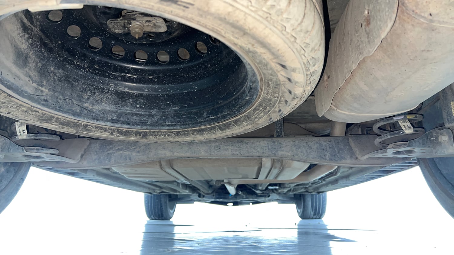 Used 2022 Hyundai Alcazar Platinum (O) 7 Seater 1.5 Diesel AT Diesel Automatic extra REAR UNDERBODY VIEW (TAKEN FROM REAR)